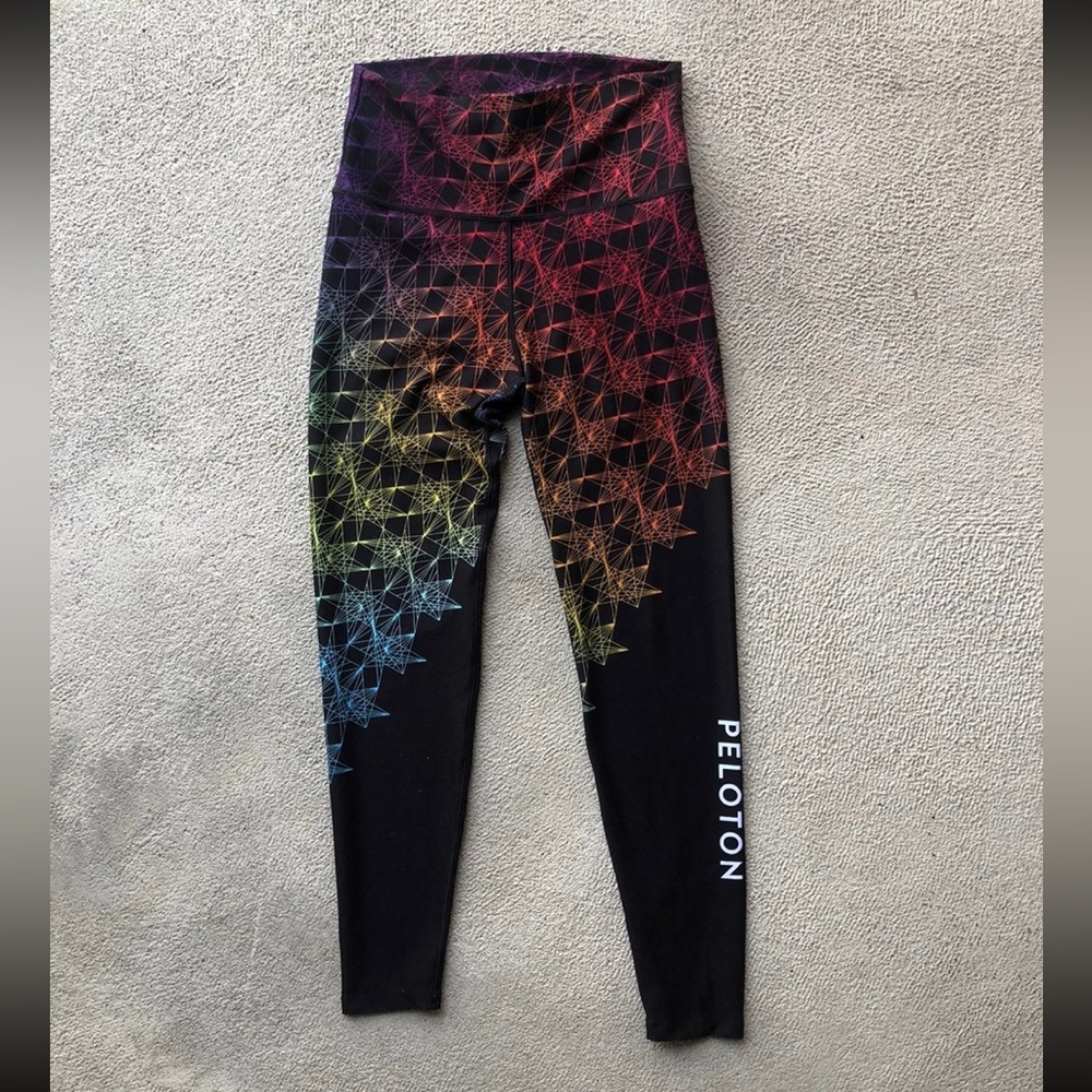 Peloton Leggings rainbow prism pride 2020